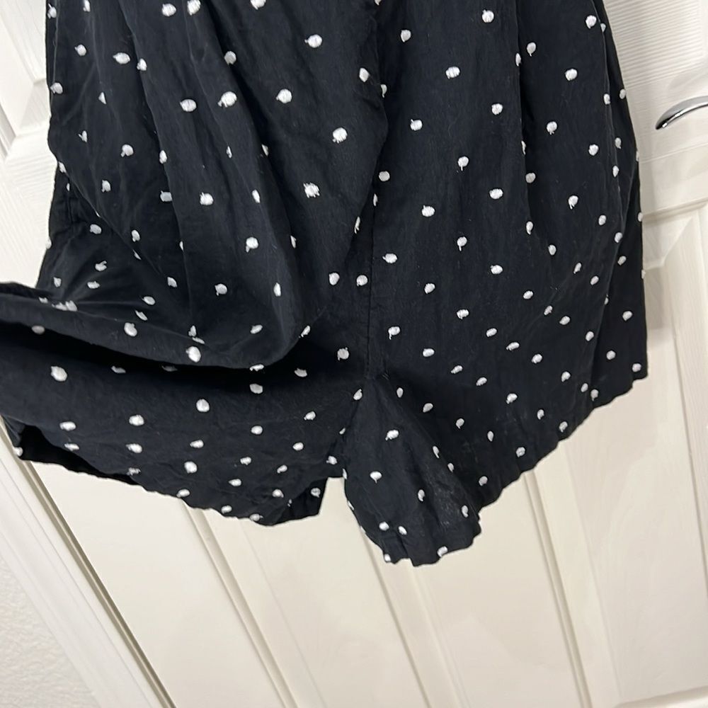 Loft Shorts Romper Sz 10 Black White Embroidered Polka Dot 55% Linen 45% Viscose - Picture 5 of 11